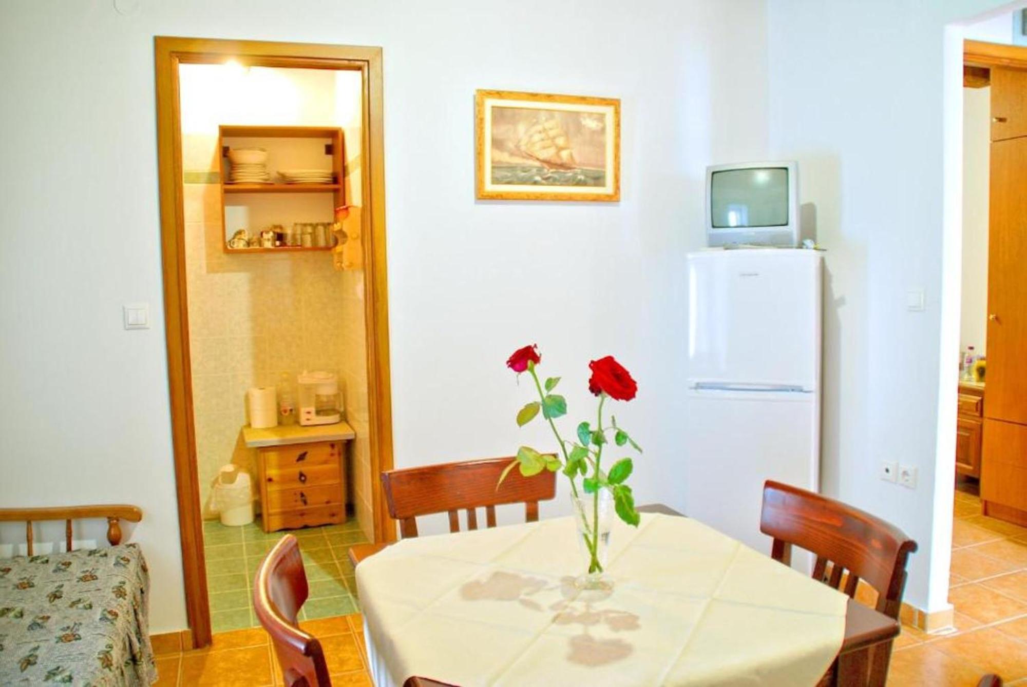 אפיסוס Xirafis Apartments מראה חיצוני תמונה